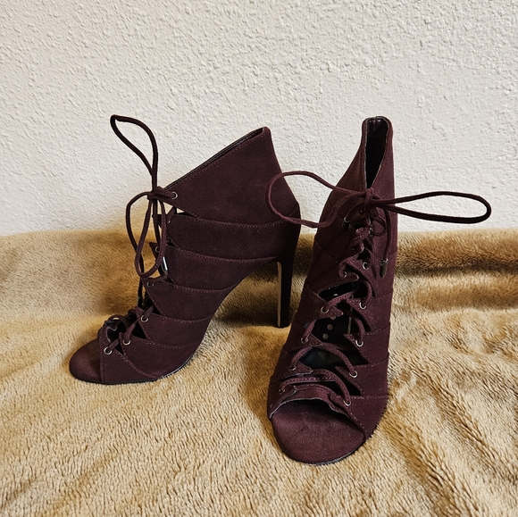 Dolce Vita Heels 6.5 - Picture 3 of 5